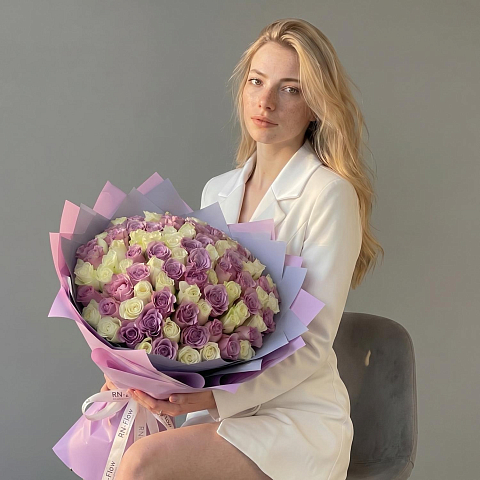101 Роза Кения Микс 40 см ( Атена , Найтингейл ).