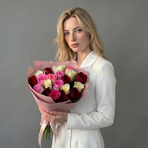 21 Роза Кения Микс ( Белый, Розовый, Красный), 40 см.