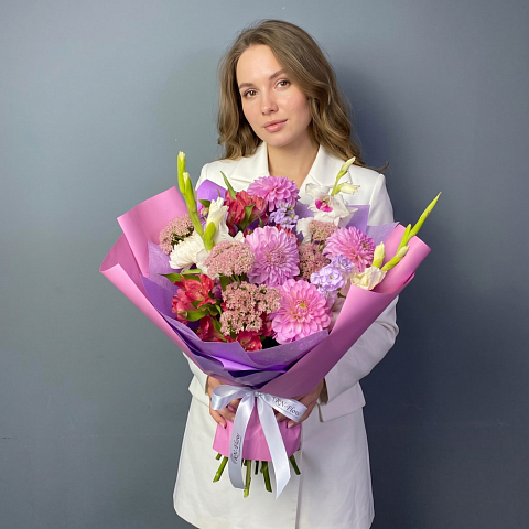 Букет собран (12 402)