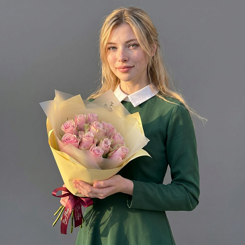 11 Розовая Роза "Белароз" (Кения) 40 см